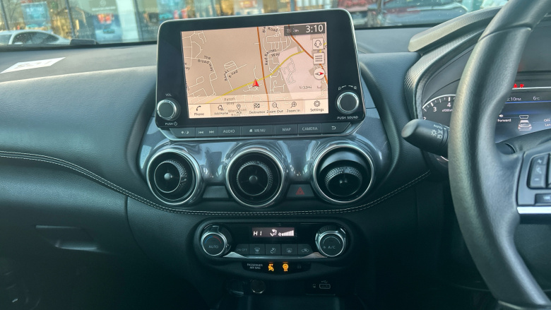 Nissan Juke 1.0 DiG-T 114 N-Connecta 5dr Petrol Hatchback